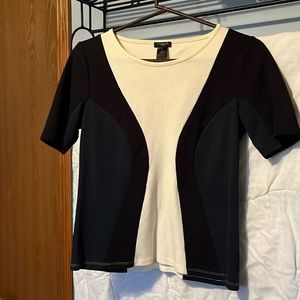 Ann Taylor petite short sleeve multicolored tee